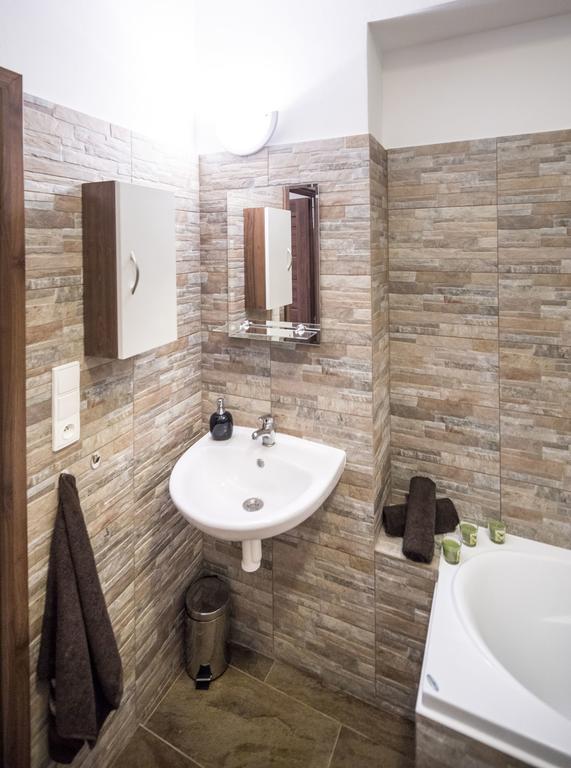 Apartman Dolni Namesti ออลอโมตซ์ ภายนอก รูปภาพ