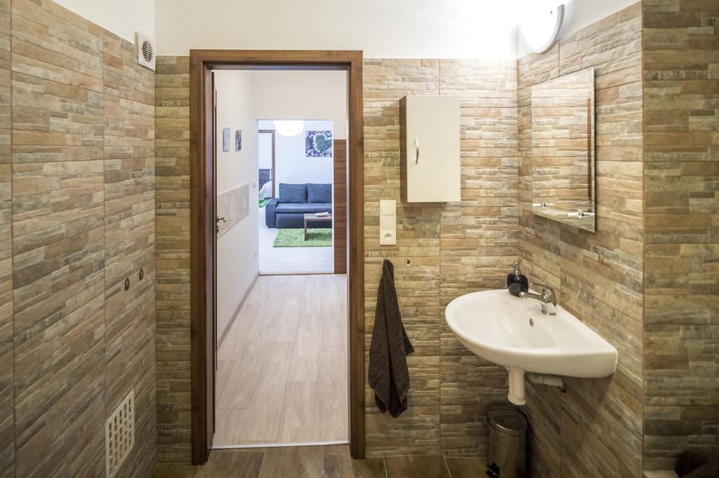 Apartman Dolni Namesti ออลอโมตซ์ ภายนอก รูปภาพ