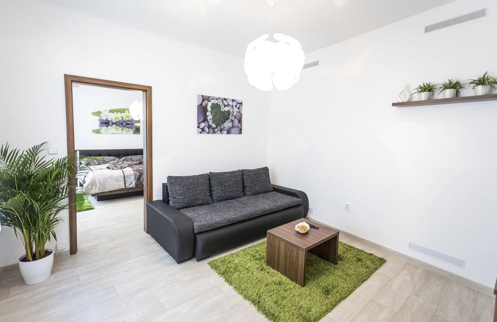 Apartman Dolni Namesti ออลอโมตซ์ ภายนอก รูปภาพ